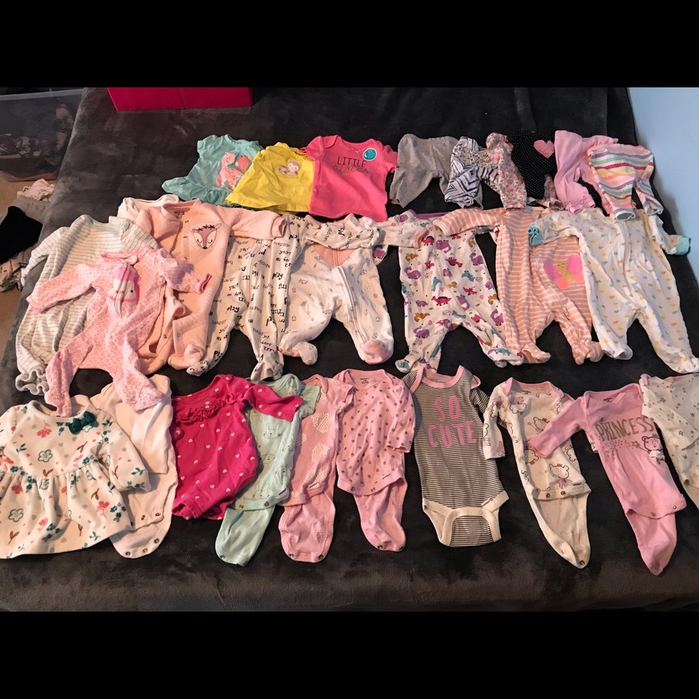 Lot of 28 0-3 month girl apparel